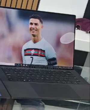 New Laptop Dell Precision 5540 16GB Intel Core I7 SSD 512GB