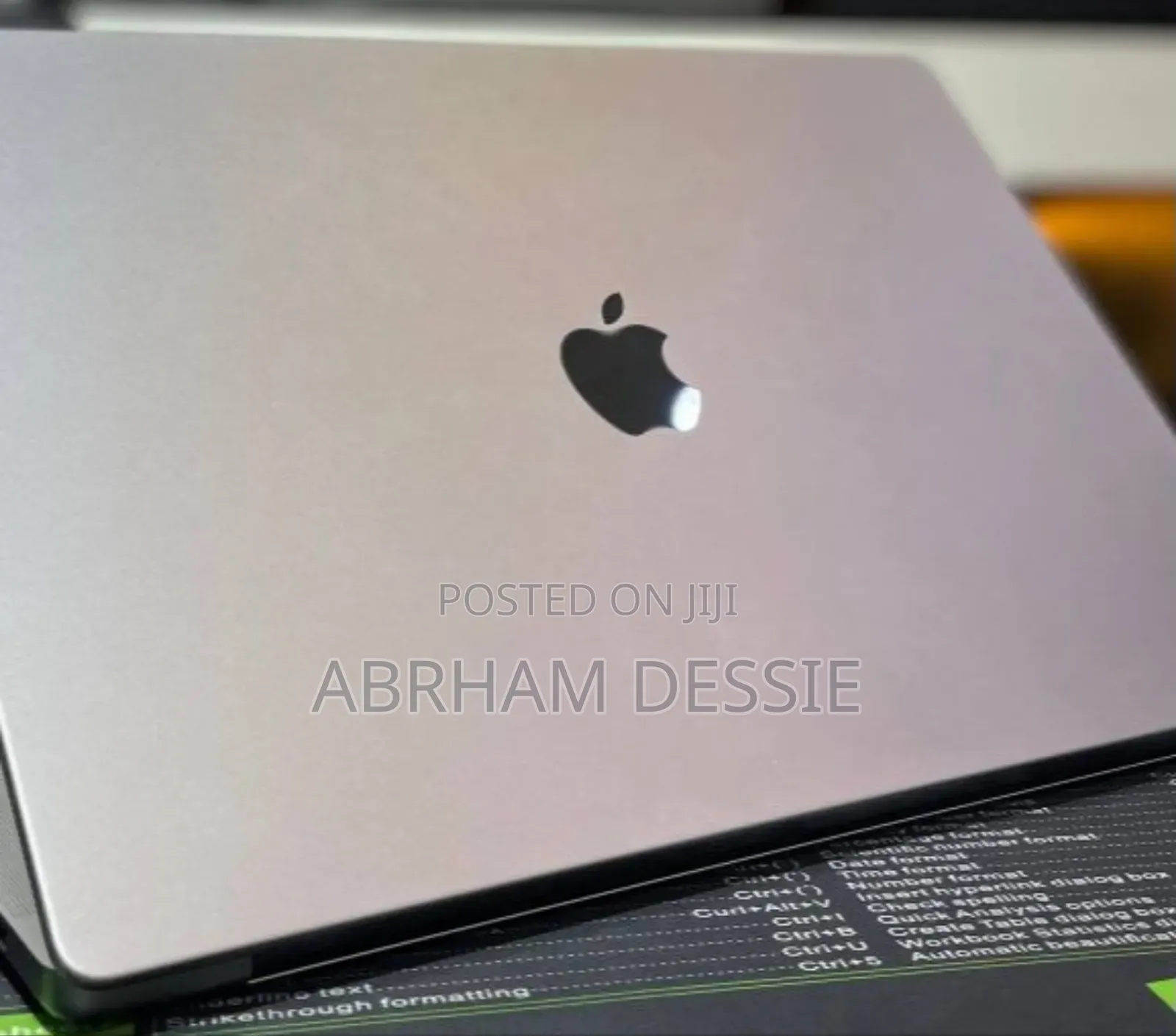 New Laptop Apple MacBook Pro M1 32GB Apple M1 Pro SSD 512GB