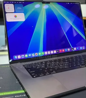 New Laptop Apple MacBook Pro M1 32GB Apple M1 Pro SSD 512GB