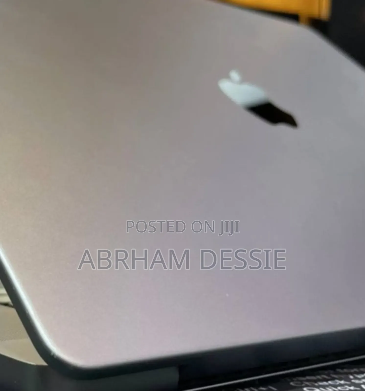 New Laptop Apple MacBook Pro M1 32GB Apple M1 Pro SSD 512GB