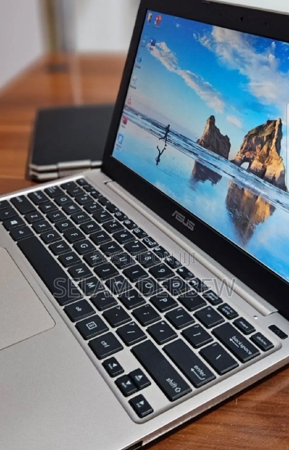 Laptop Asus A42JB 2GB Intel Core 2 Quad SSD 32GB