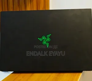 Photo - Laptop Razer Blade 16GB Intel Core I7 SSD 512GB