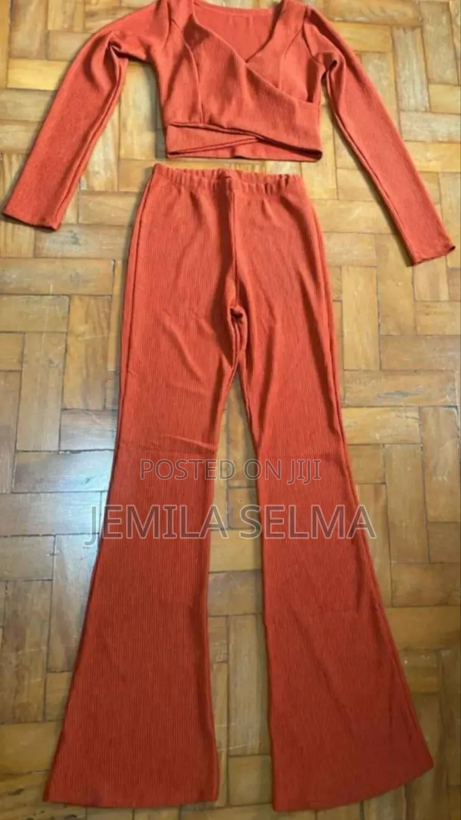 Women's Bonds Clothes