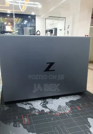 New Laptop HP ZBook Firefly 15 G7 16GB Intel Core I7 SSD 1T