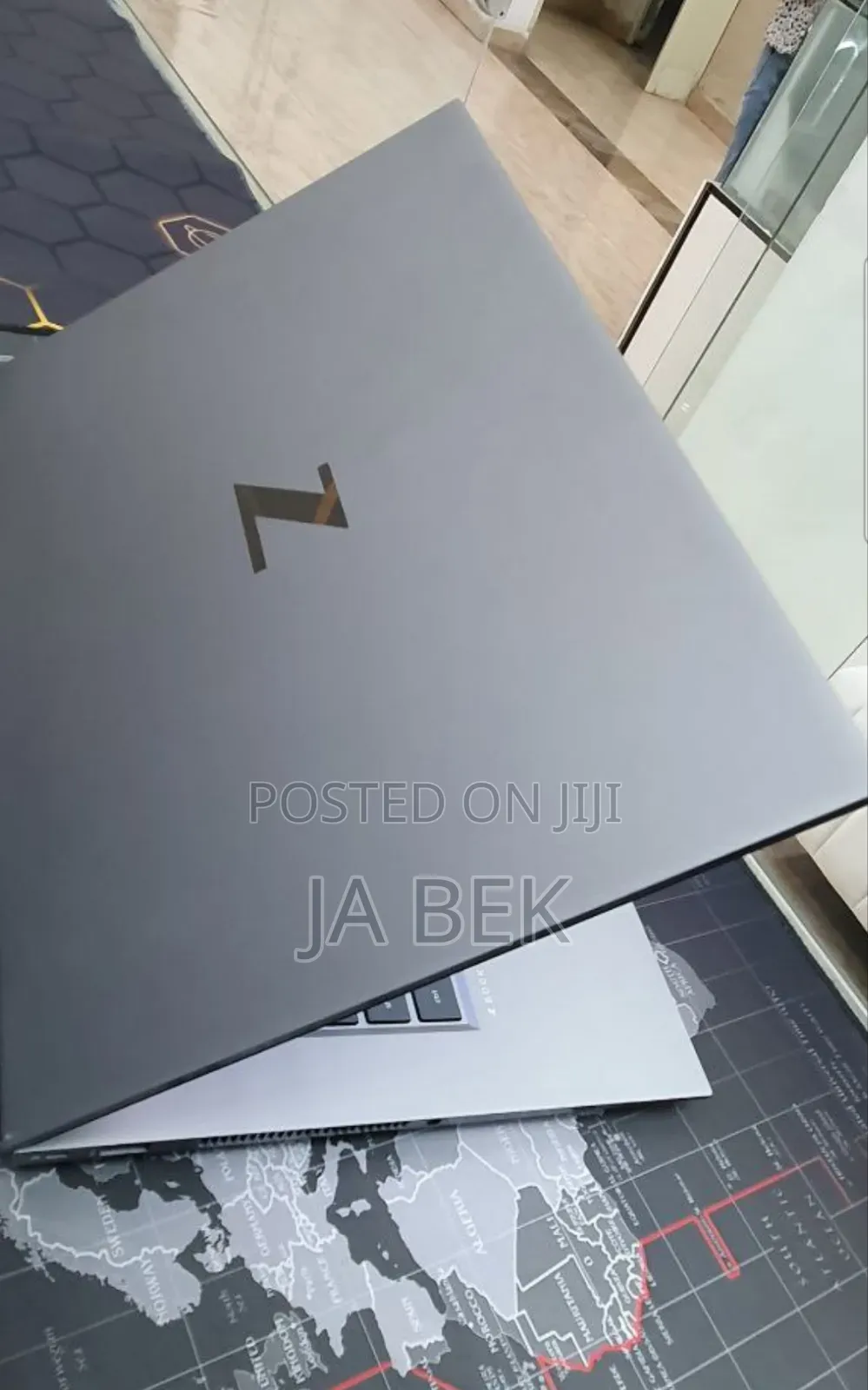 New Laptop HP ZBook Firefly 15 G7 16GB Intel Core I7 SSD 1T