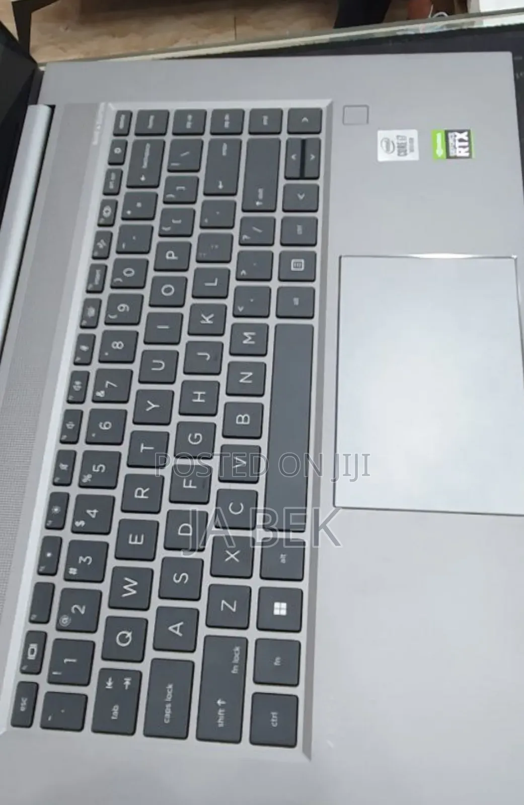 New Laptop HP ZBook Firefly 15 G7 16GB Intel Core I7 SSD 1T