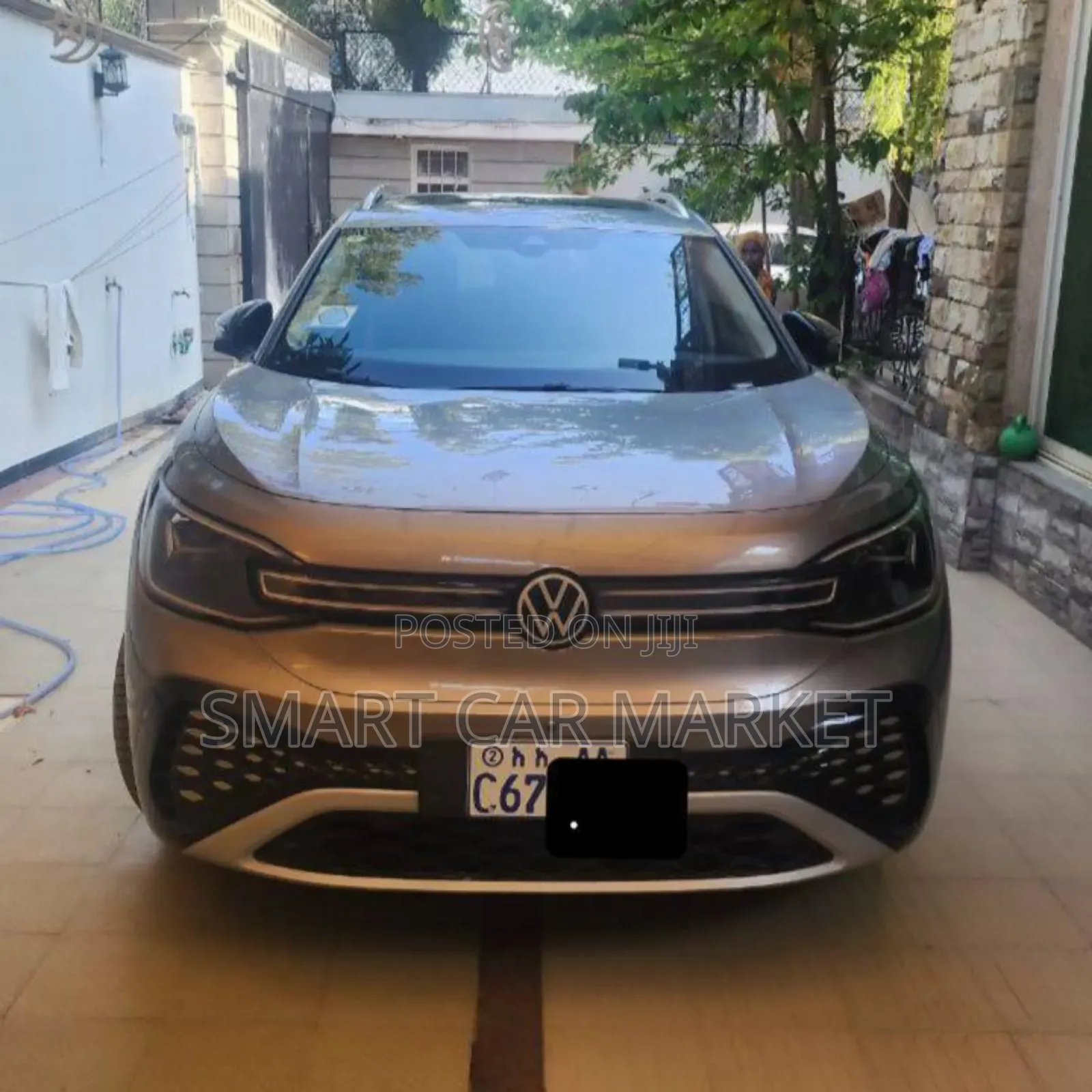 Volkswagen ID.6 2025 Gold