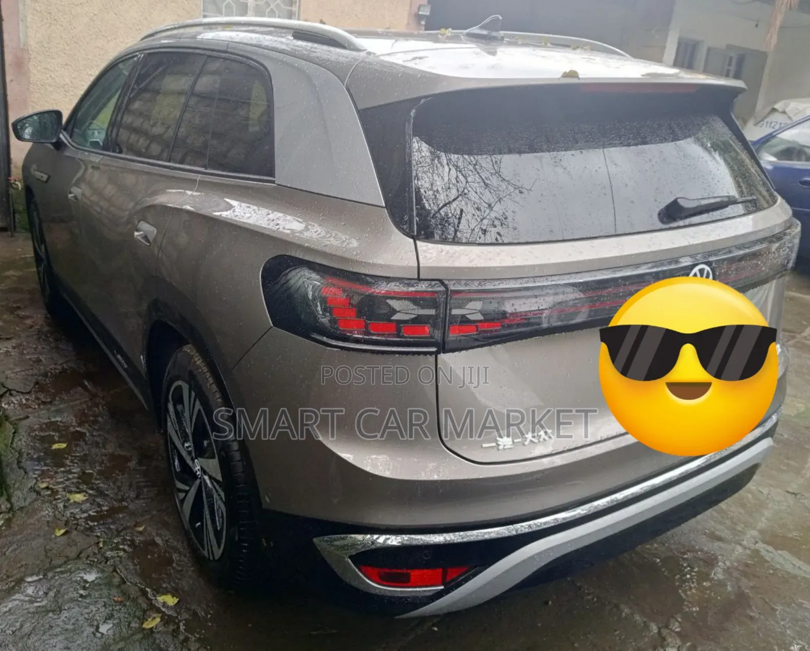 Volkswagen ID.6 2025 Gold