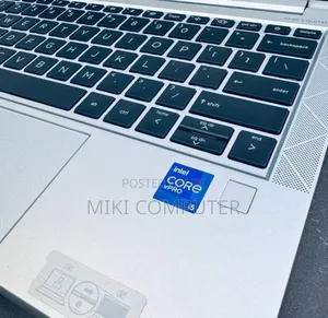 New Laptop HP EliteBook 830 G8 16GB Intel Core I5 SSD 512GB
