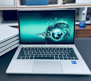 New Laptop HP EliteBook 830 G8 16GB Intel Core I5 SSD 512GB
