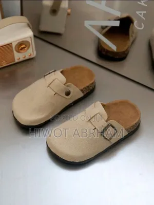 Photo - Kids Shoe Available on Hand