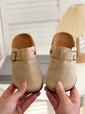 Kids Shoe Available on Hand