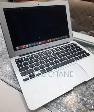 New Laptop Apple MacBook Air 2015 8GB Intel Core I5 SSD 128GB