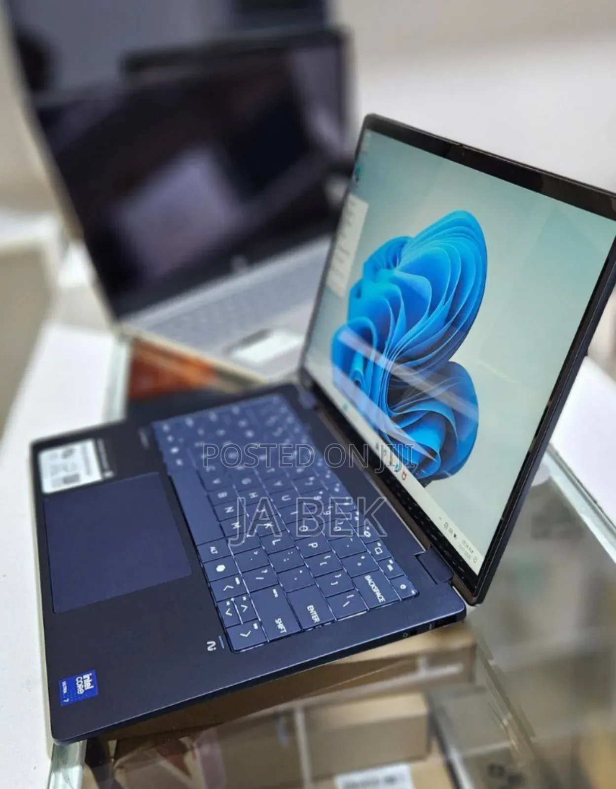 New Laptop HP OmniBook X Flip 14" 16GB Intel Core 7 SSD 1T