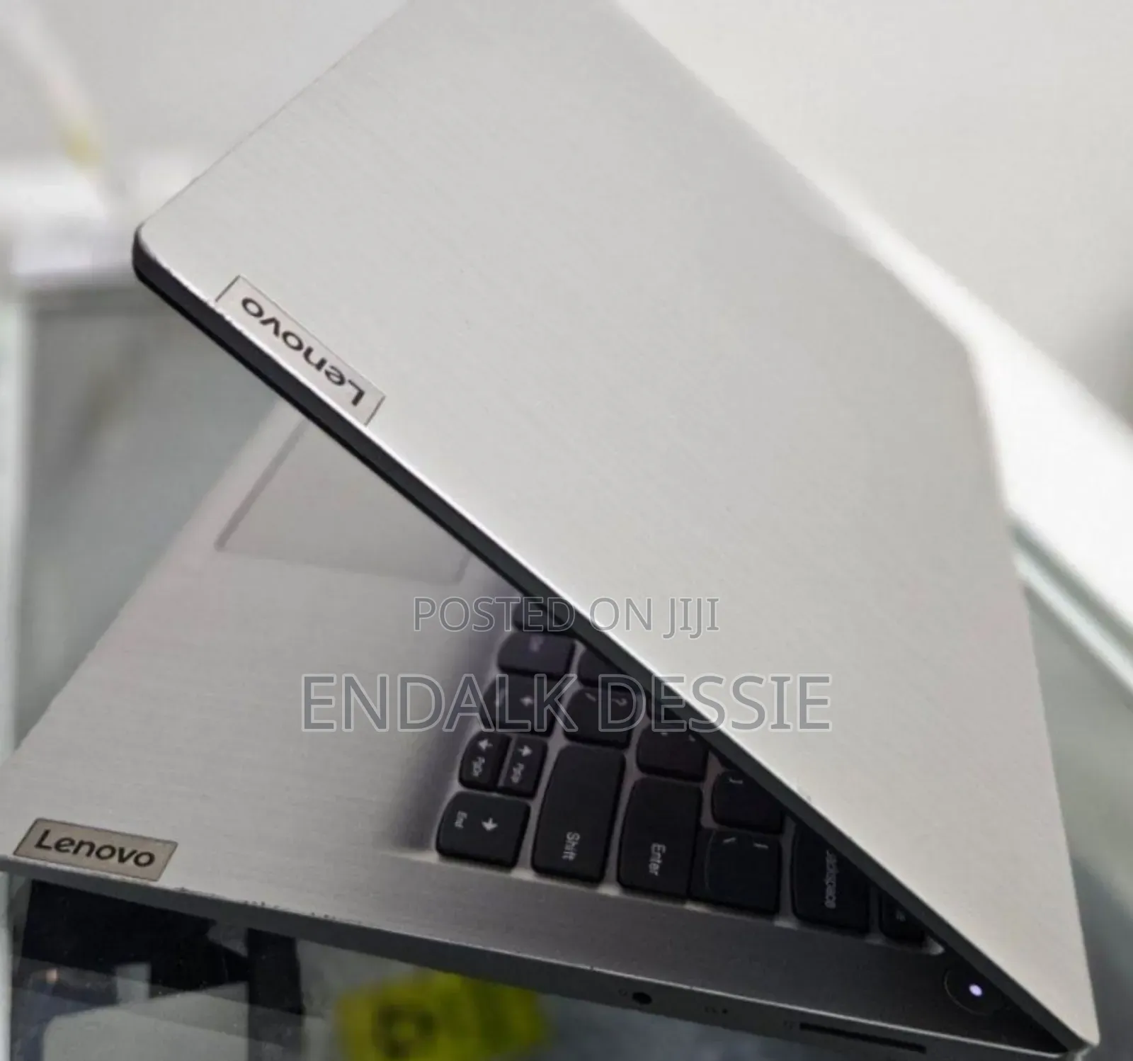 New Laptop Lenovo 8GB Intel Core I5 SSD 256GB