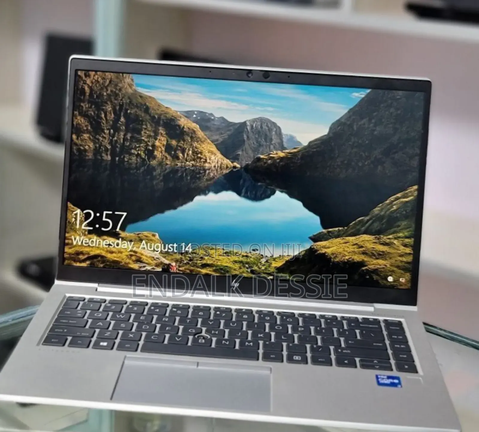 New Laptop HP EliteBook 830 G8 16GB Intel Core I7 SSD 512GB