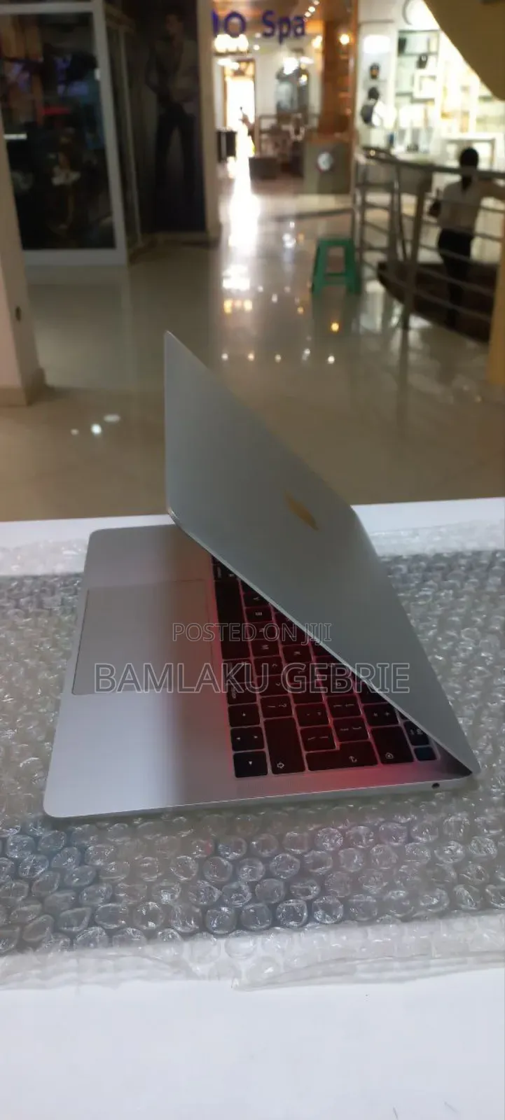 New Laptop Apple MacBook Air 2018 8GB Intel Core I5 SSD 128GB