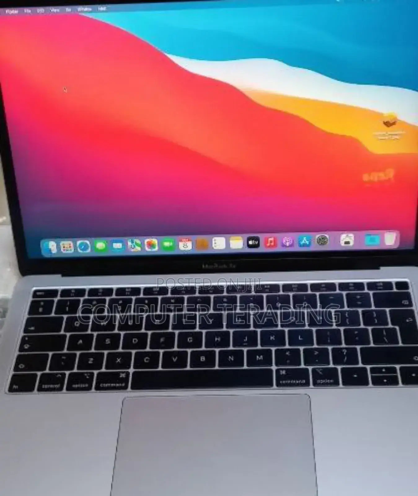 New Laptop Apple MacBook Air 2018 8GB Intel Core I5 SSD 128GB
