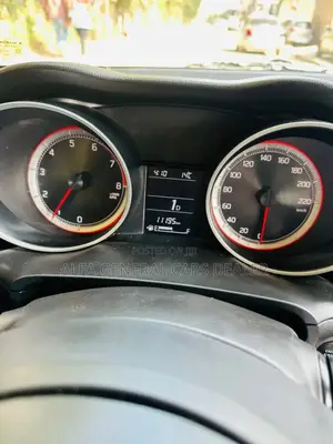 Suzuki Swift 2022 Silver