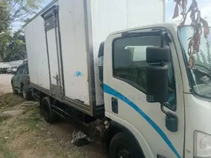 2016 ሞዴል Isuzu ኮንቴነር አሪፍ ይዞታ