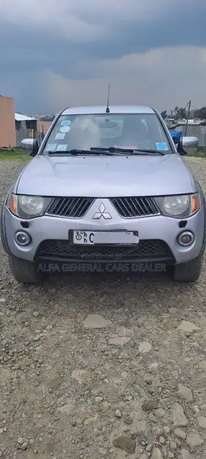 Photo - Mitsubishi L200 2007 Silver