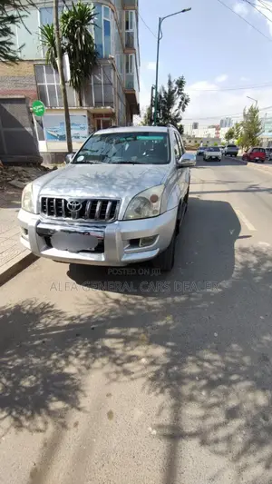 Photo - Toyota Land Cruiser Prado 2005 Silver