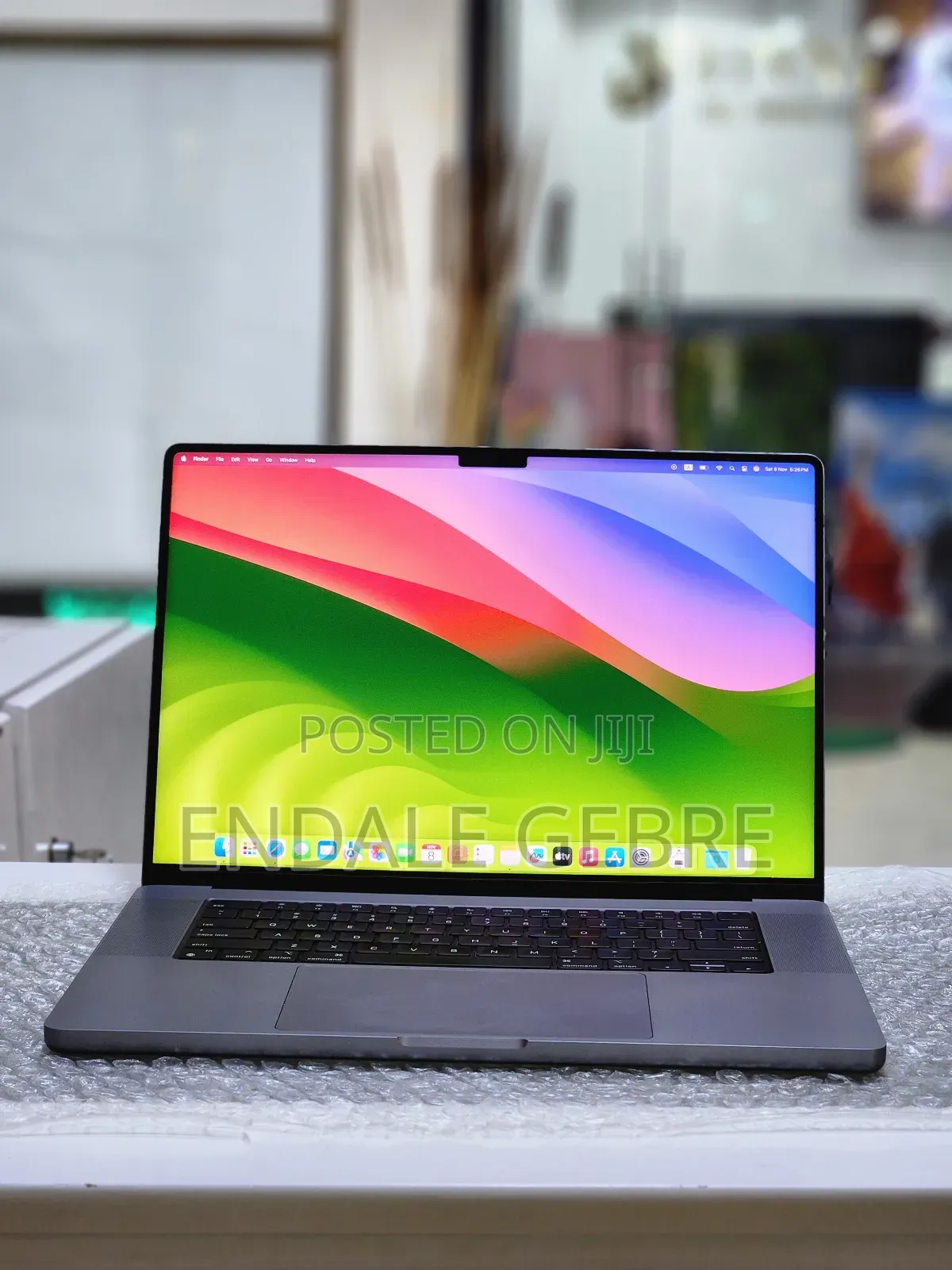 New Laptop Apple MacBook Pro M1 32GB Apple M1 Pro SSD 512GB