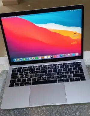 New Laptop Apple MacBook Air 2018 8GB Intel Core I5 SSD 128GB