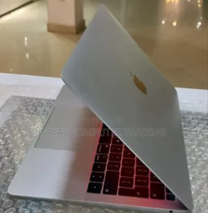 New Laptop Apple MacBook 2018 8GB Intel Core I5 SSD 128GB