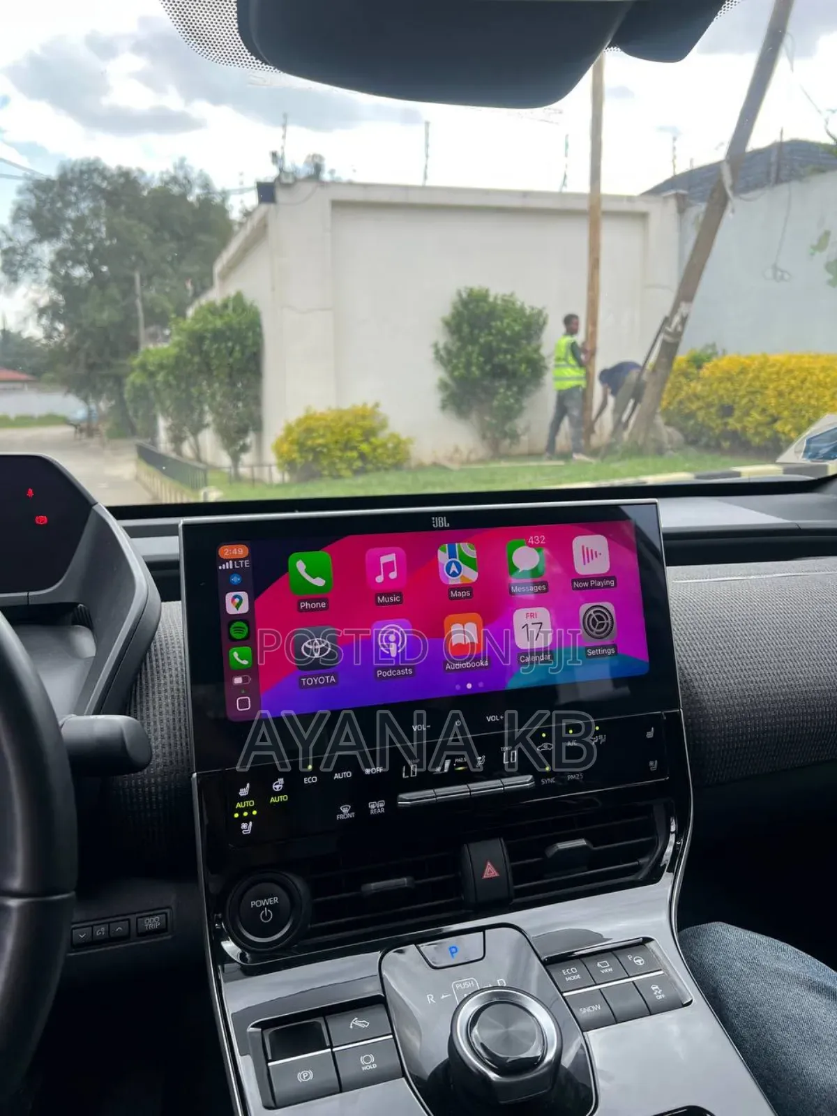 Toyota bZ4X 2024 Gray