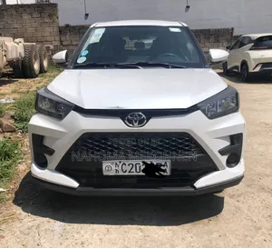 Photo - Toyota Raize 2022 White