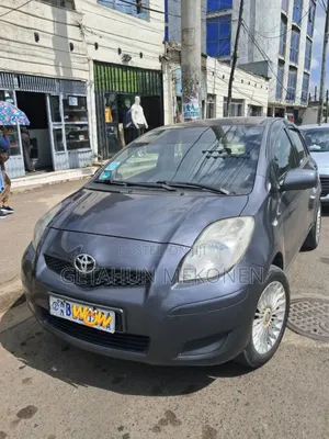 Toyota Yaris 2009 Gray