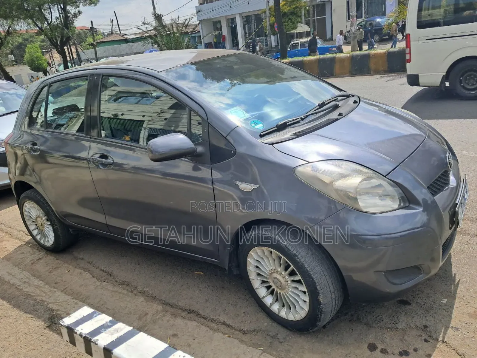 Toyota Yaris 2009 Gray
