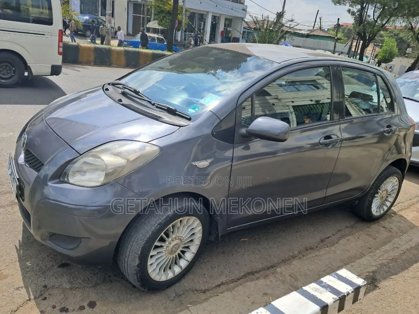 Toyota Yaris 2009 Gray
