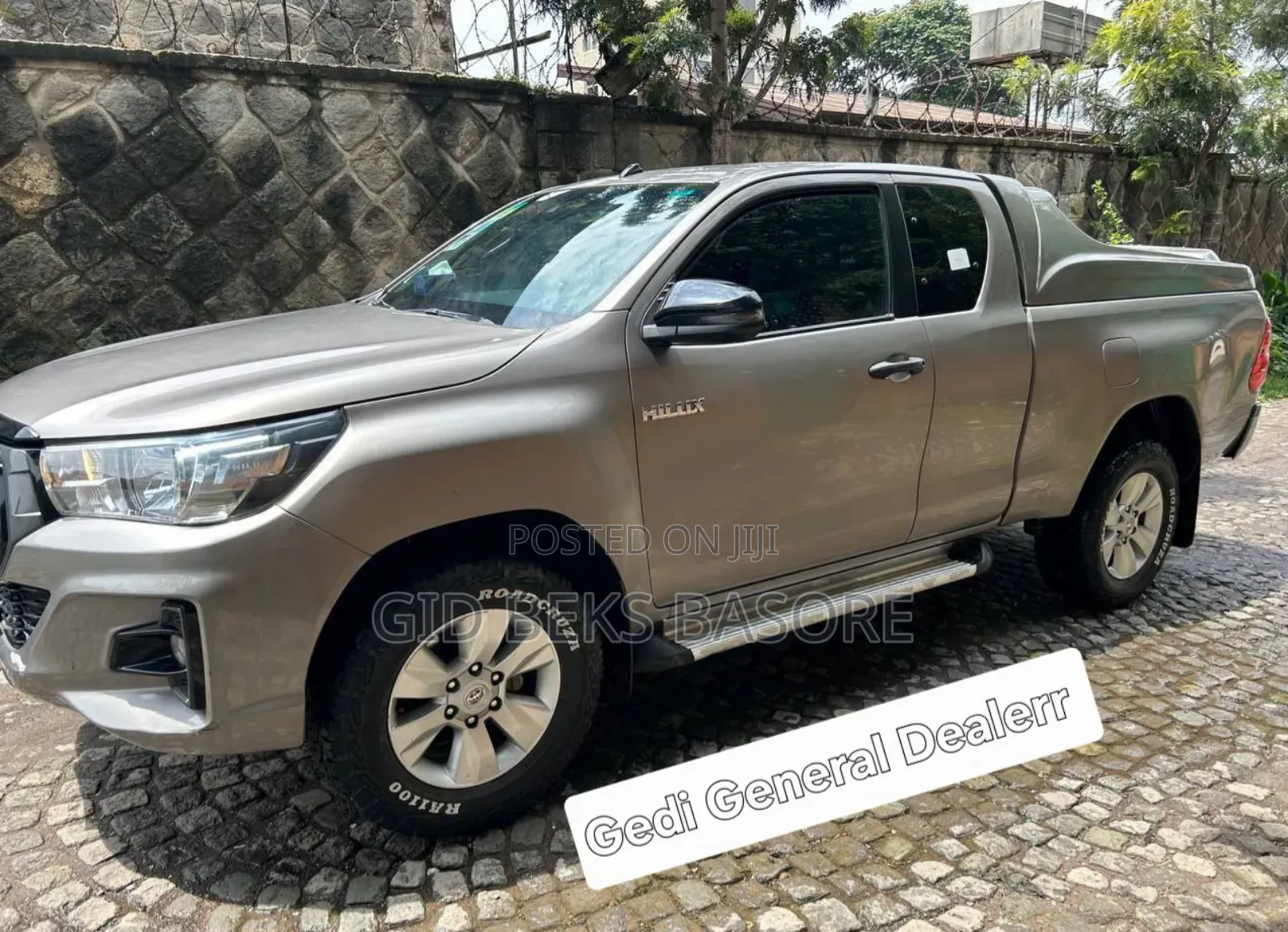 Toyota Hilux 2020 Gray