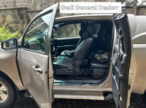 Toyota Hilux 2020 Gray