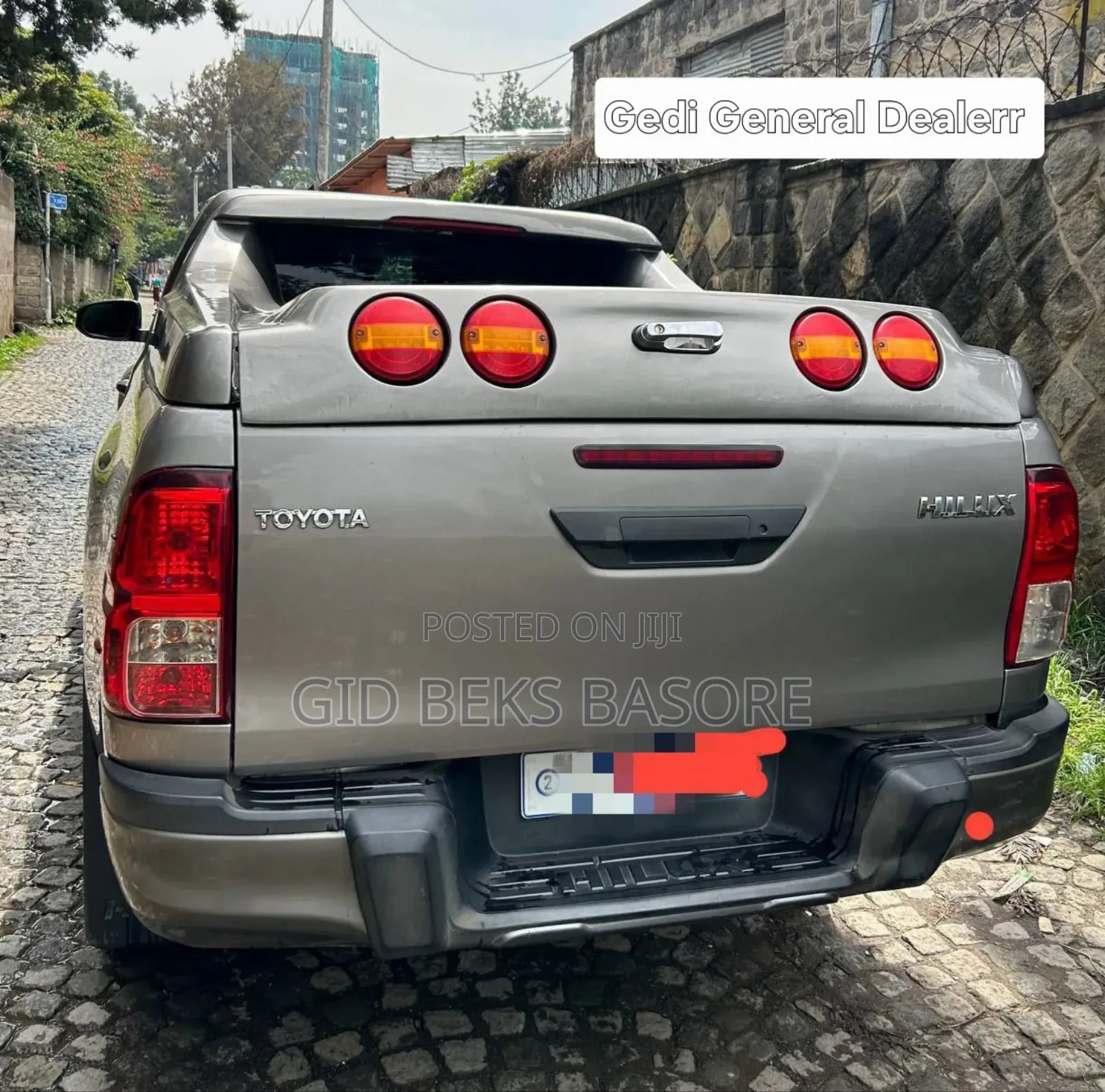 Toyota Hilux 2020 Gray