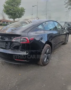 Tesla Model 3 60 kWh 2021 Black