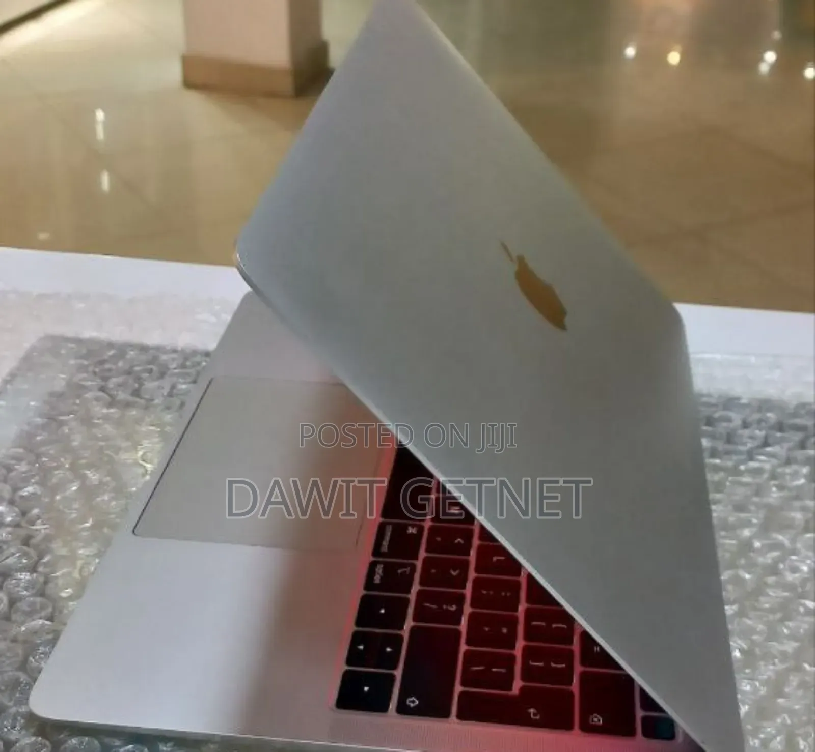 New Laptop Apple MacBook Air 2018 8GB Intel Core I5 SSD 128GB