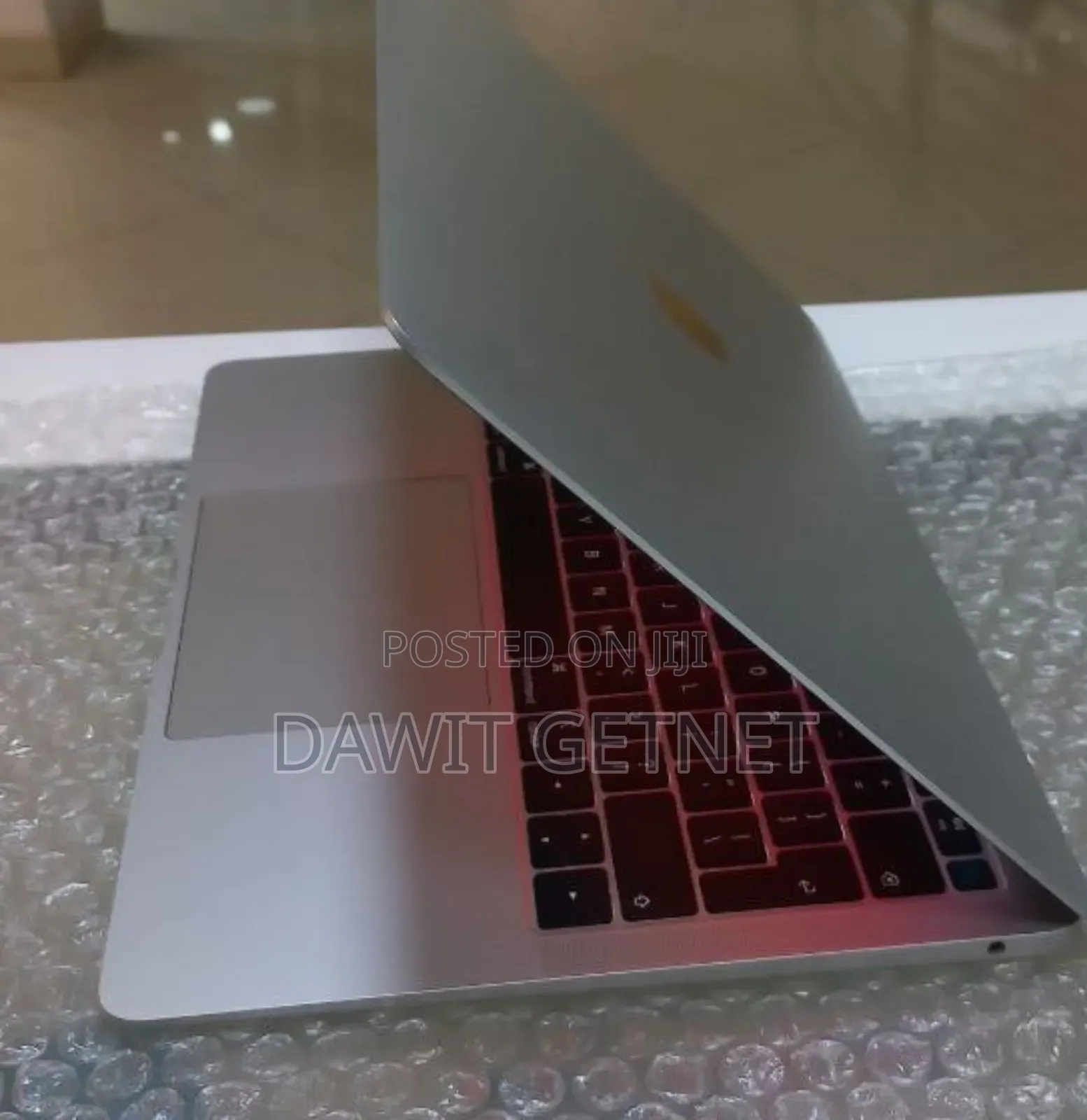 New Laptop Apple MacBook Air 2018 8GB Intel Core I5 SSD 128GB