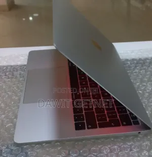 New Laptop Apple MacBook Air 2018 8GB Intel Core I5 SSD 128GB