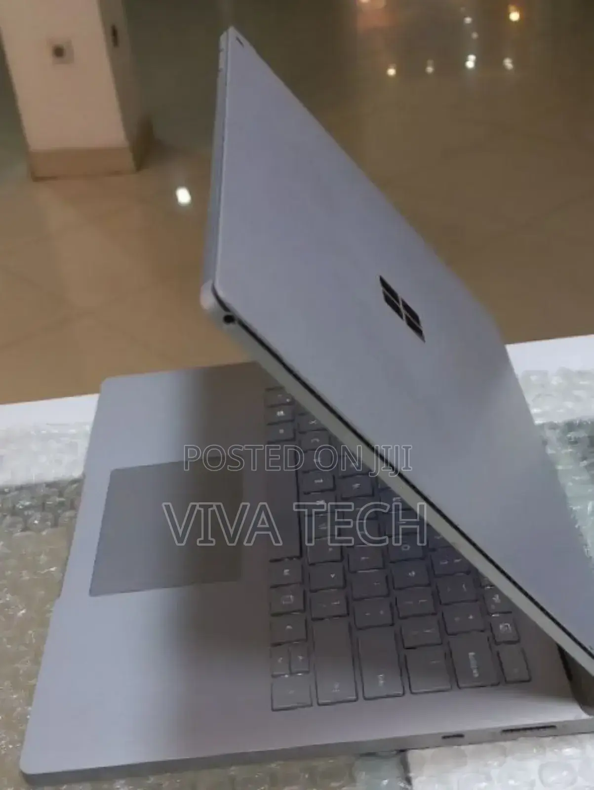 New Laptop Microsoft Surface Book 3 16GB Intel Core I7 SSD 256GB
