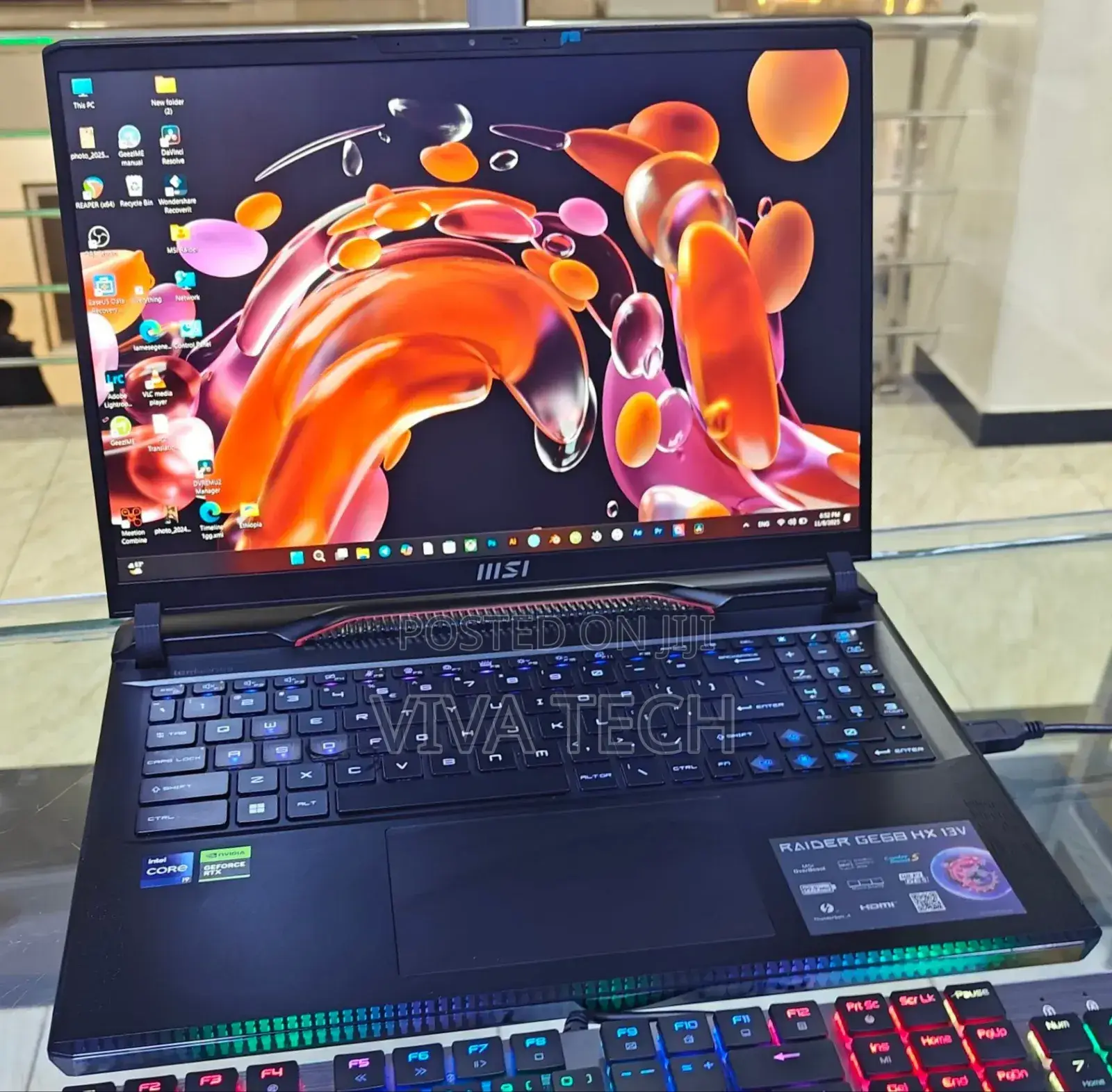 New Laptop MSI Raider GE68HX 13vi-202us 32GB Intel Core I9 SSD 1T