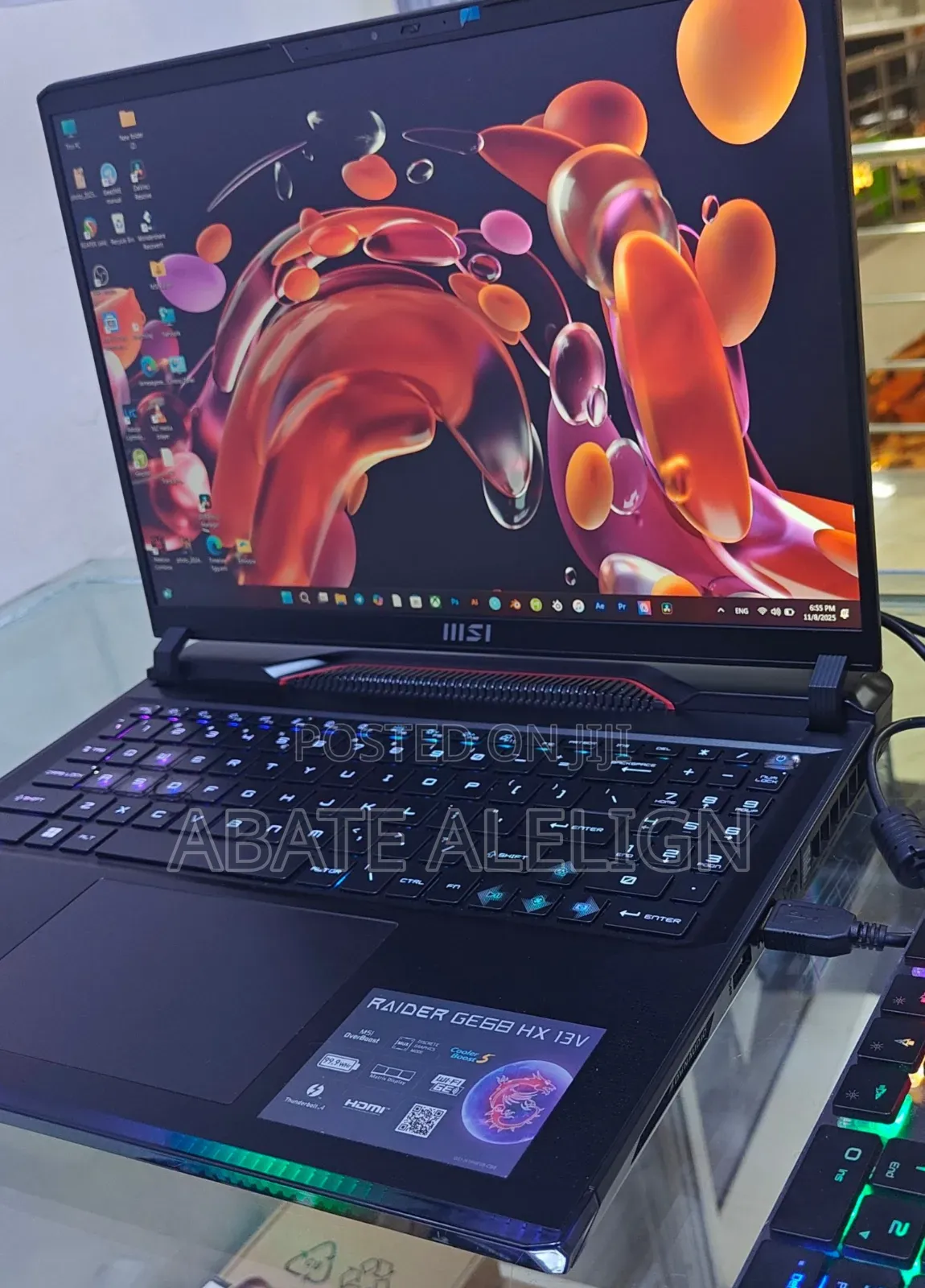 New Laptop MSI Raider GE68HX 13vi-202us 32GB Intel Core I9 SSD 1T