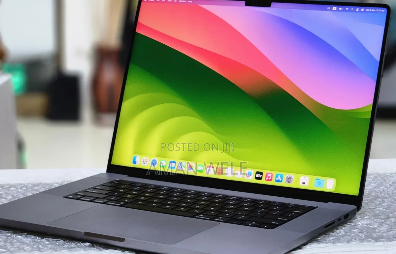 New Laptop Apple MacBook Pro M1 32GB Apple M1 Pro SSD 512GB