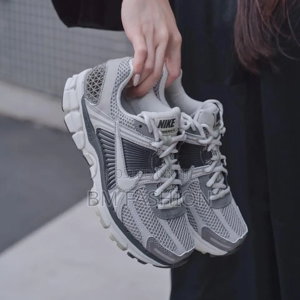 Nike Zoom Vomero 5 Cobblestone Shoes