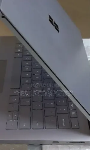 New Laptop Microsoft Surface Book 3 16GB Intel Core I7 SSD 256GB