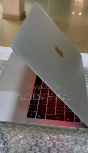 New Laptop Apple MacBook Air 2018 8GB Intel Core I5 SSD 128GB