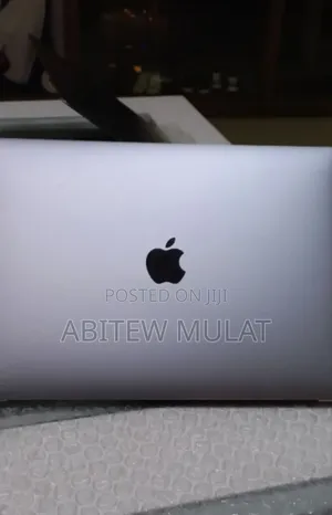 New Laptop Apple MacBook Pro M1 16GB Apple M1 SSD 256GB