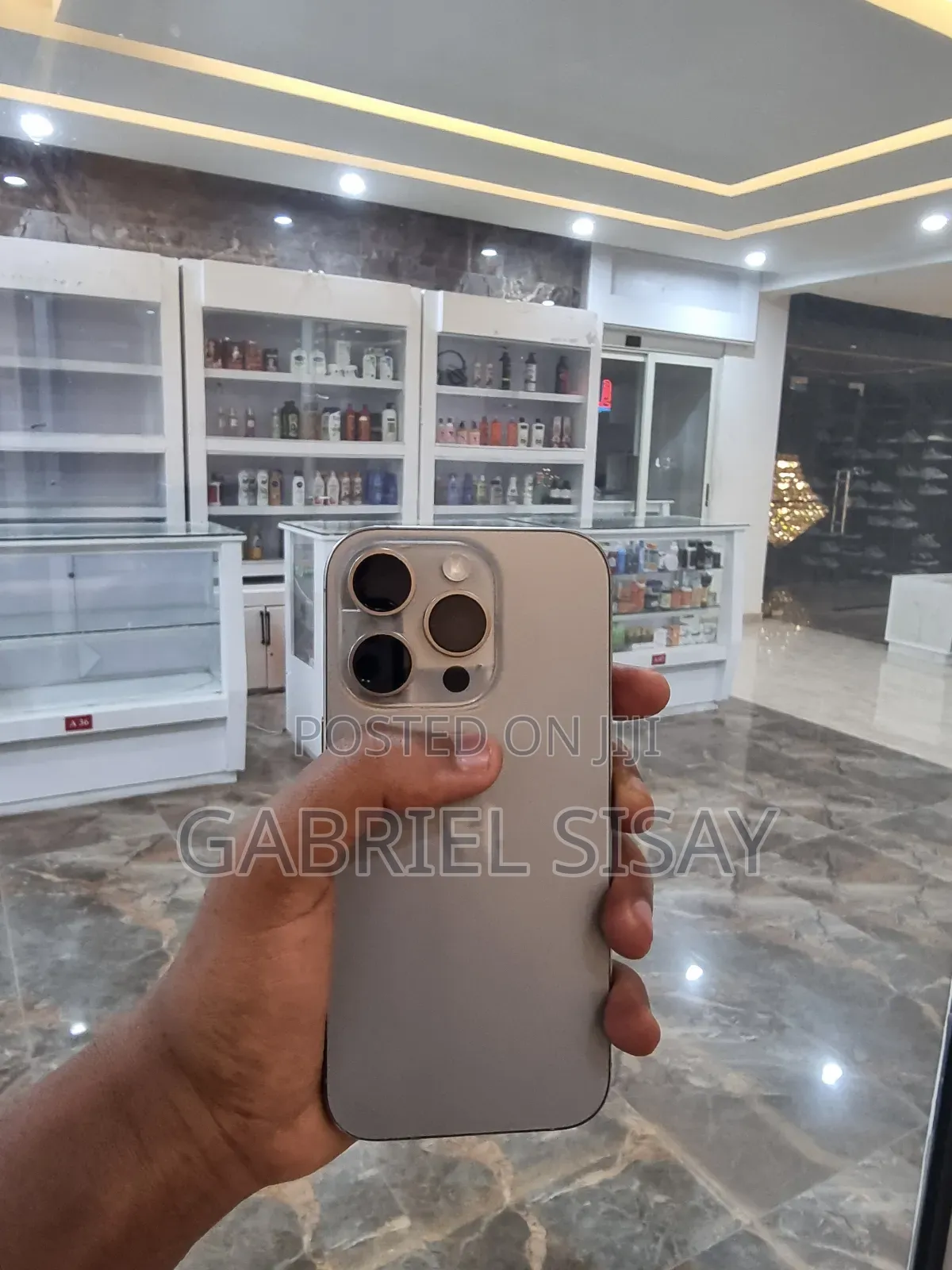 New Apple iPhone 16 Pro 128 GB Black